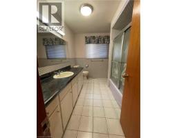 Kitchen - 72 Purnell Drive, Hamilton, ON L9C4Y3 Photo 10