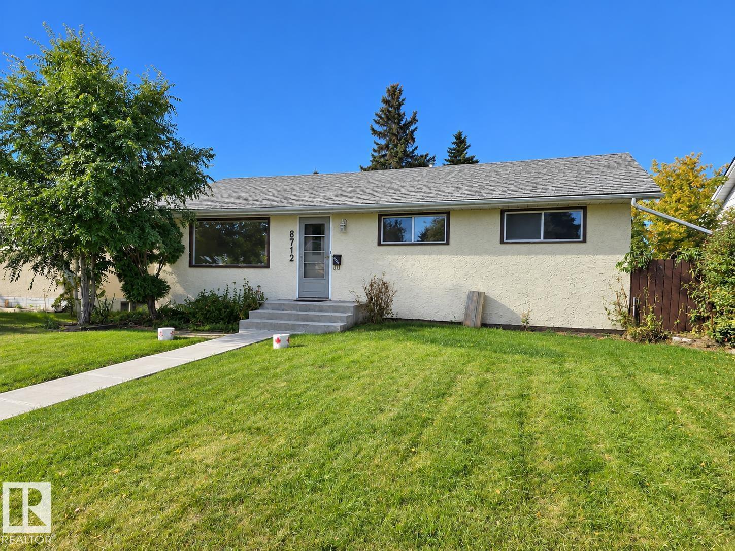 8712 162 ST NW, Edmonton, Alberta, T5R2M1