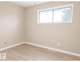 Bedroom 3 - 8712 162 St Nw, Edmonton, AB T5R2M1 Photo 6