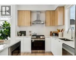 171 Dieppe Drive SW - photo 9