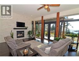Dining room - 108 554 Marine Dr, Ucluelet, BC V0R3A0 Photo 7