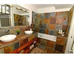 108 554 Marine Dr, Ucluelet, BC V0R3A0 Photo 18