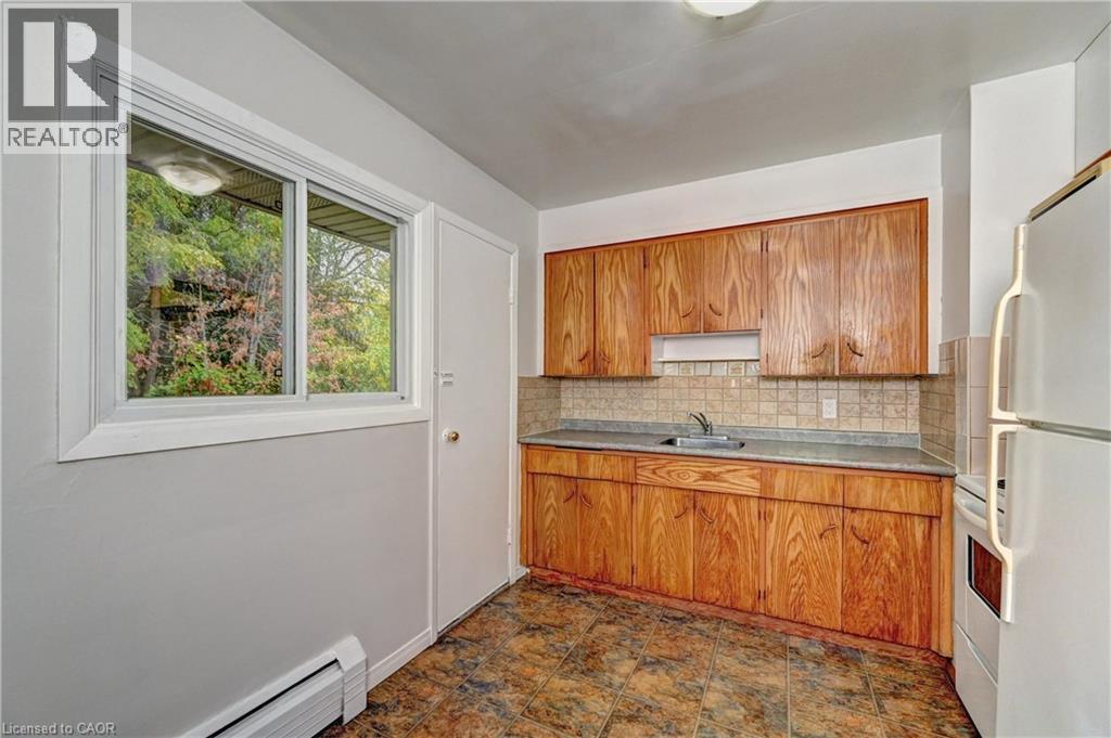 280 SYDNEY Street S Unit# A6 — photo 2