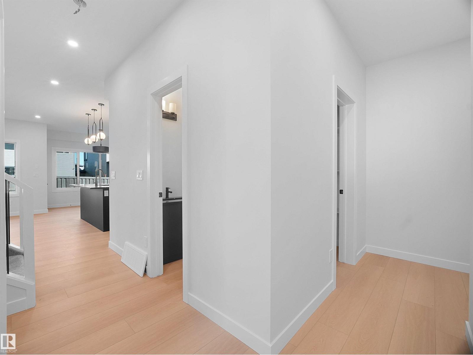 22108 94 AV NW - 11