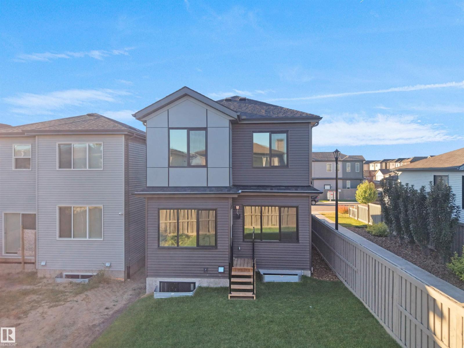 22108 94 AV NW - 53