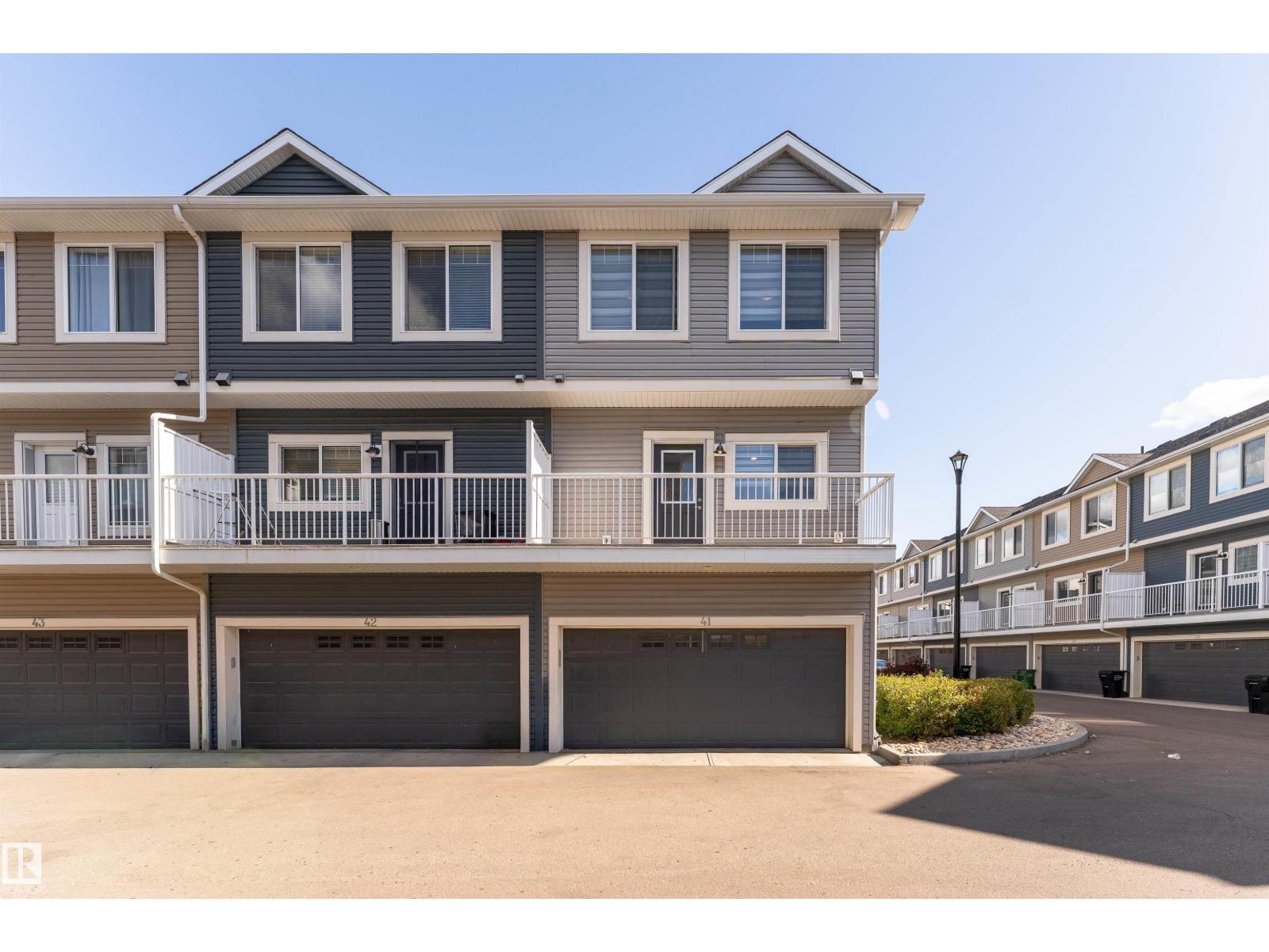 #41 2215 24 ST NW - 28