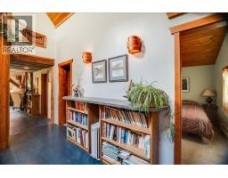 8494 Red Mountain Road, Silverton, BC V0G1S0 Photo 35