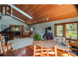 8494 Red Mountain Road, Silverton, BC V0G1S0 Photo 13