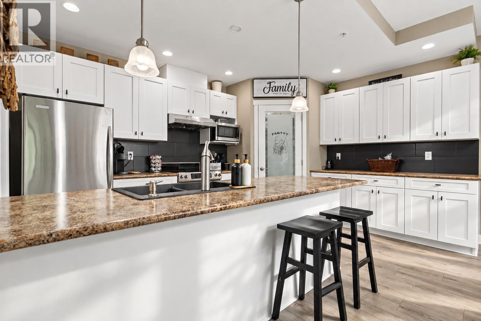 Photo of 25 11160 234A STREET 13