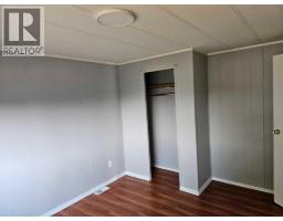 71, 1101 84  NE - photo 14