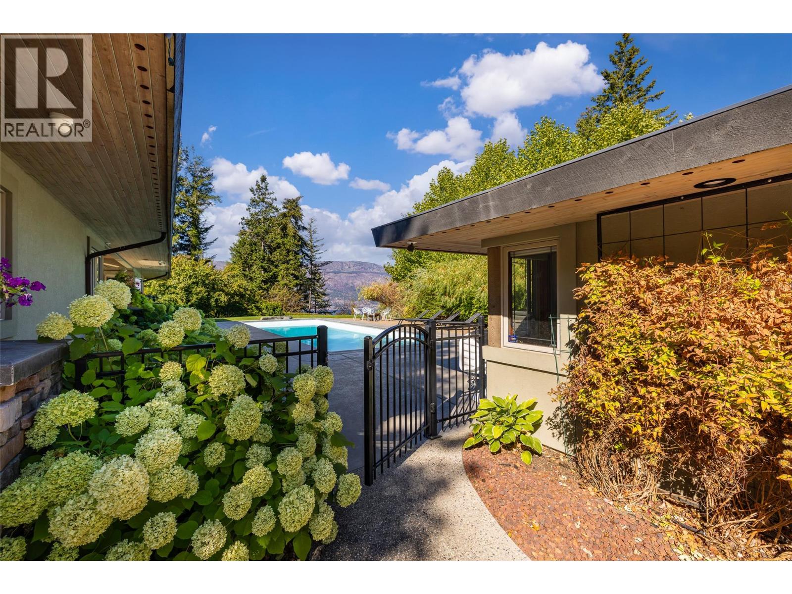 10726 Nighthawk Road Unit# 80, Lake Country