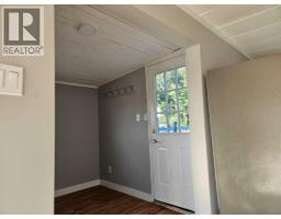 71, 1101 84  NE - photo 16