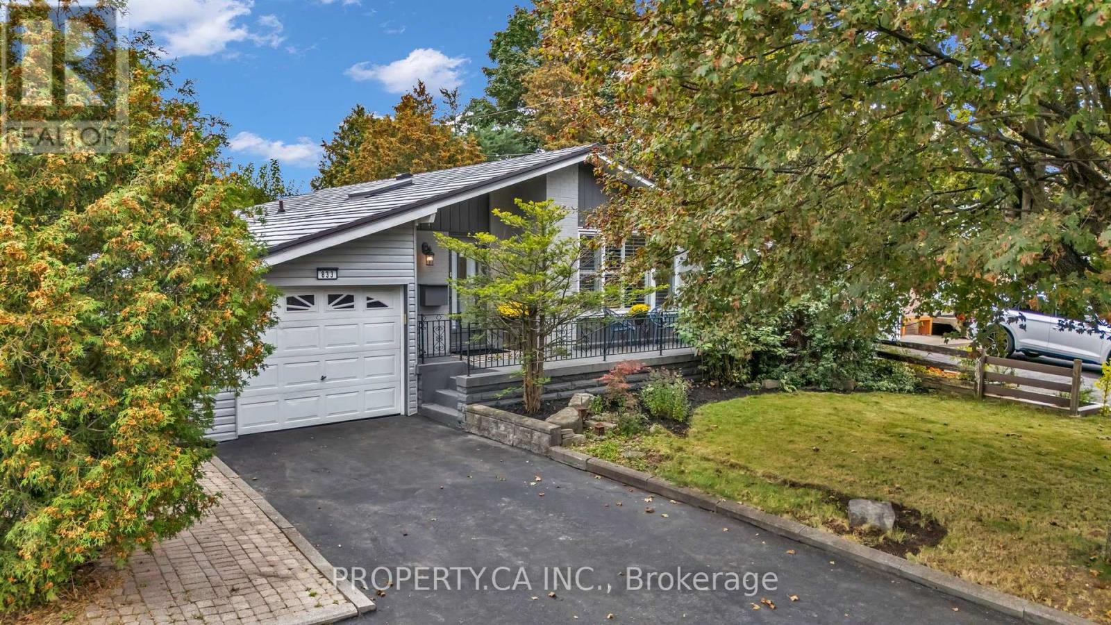833 KROSNO BOULEVARD - 2