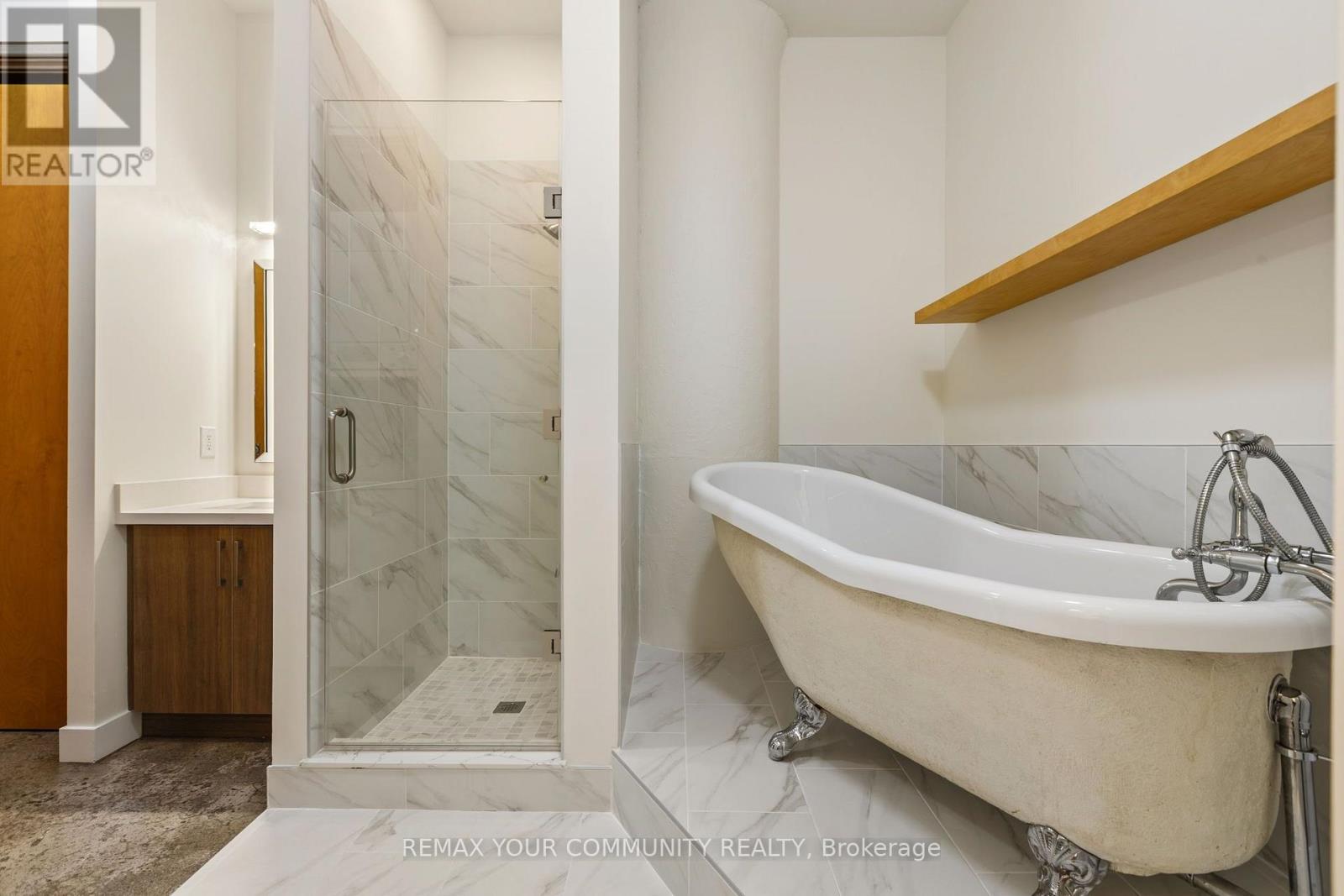 839- 155 Dalhousie Street, Toronto, ON photo 34