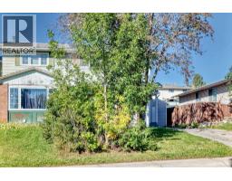 2515 62 Street NE - photo 3