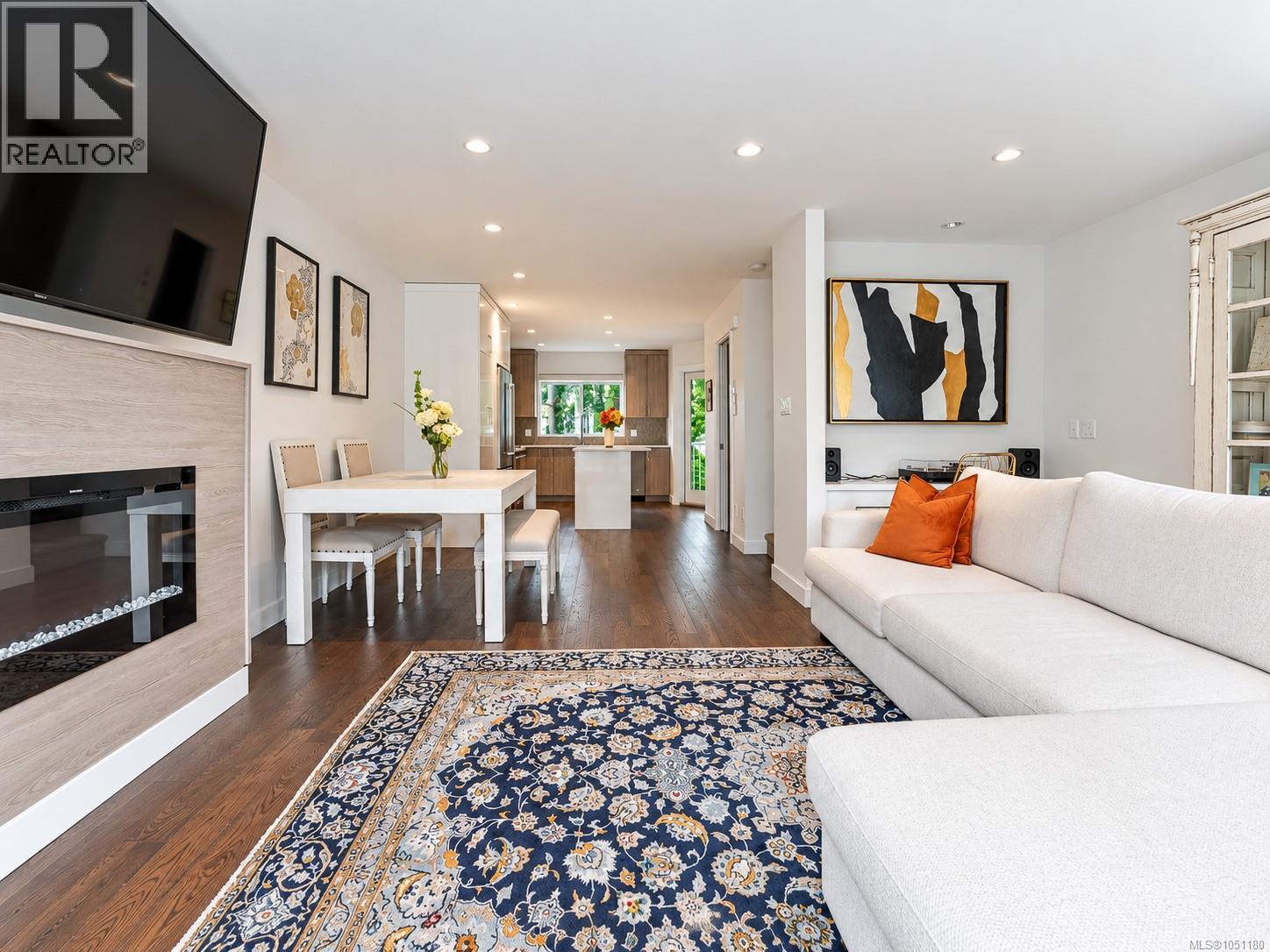 #7 1032 Cloverdale Ave - Image 8