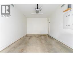 7 1032 Cloverdale Ave, Saanich, BC V8X2T9 Photo 35