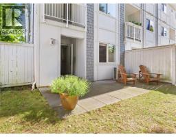 7 1032 Cloverdale Ave, Saanich, BC V8X2T9 Photo 36
