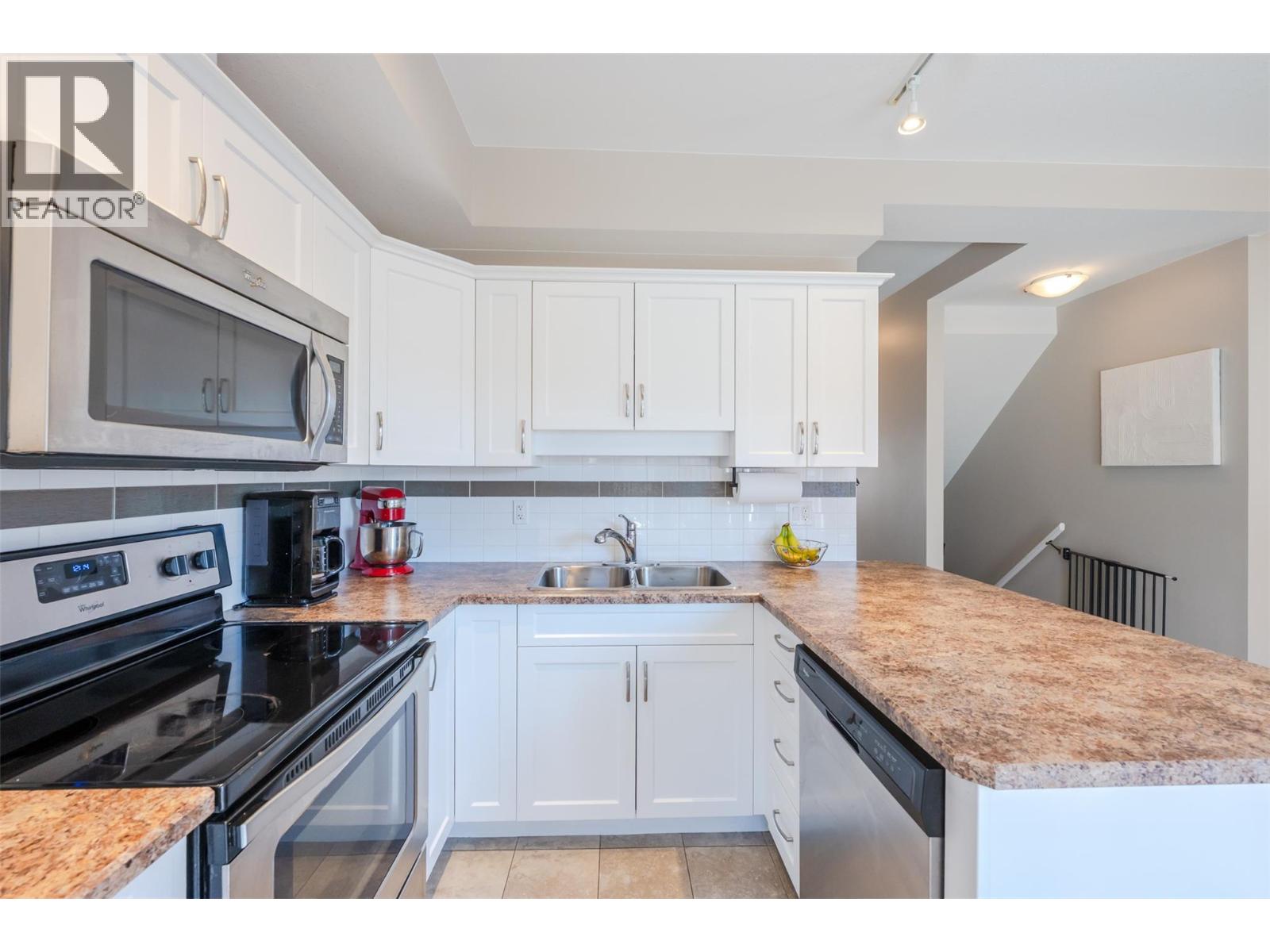 #125 3363 Wilson Street - 8
