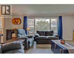 Primary Bedroom - 5723 Richards Crescent, Vernon, BC V1B3R1 Photo 18
