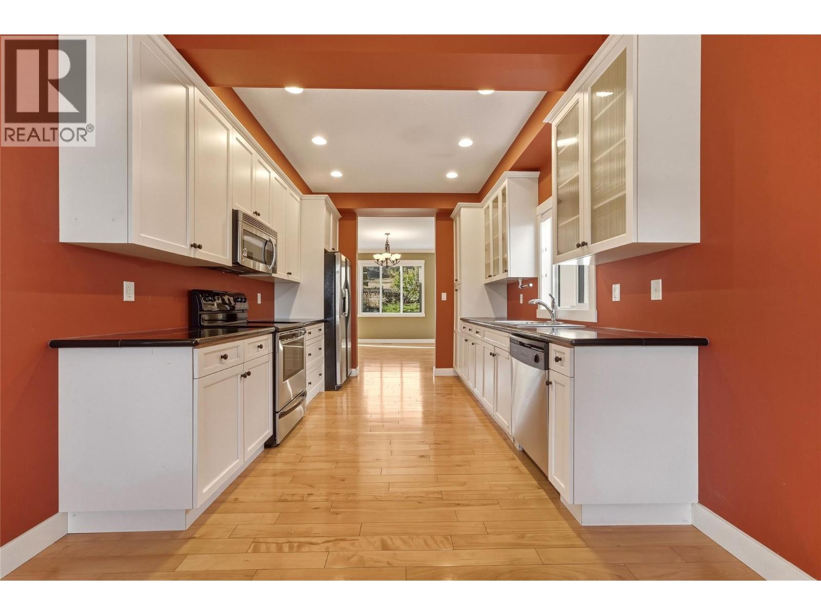 479 Middleton Way - 9