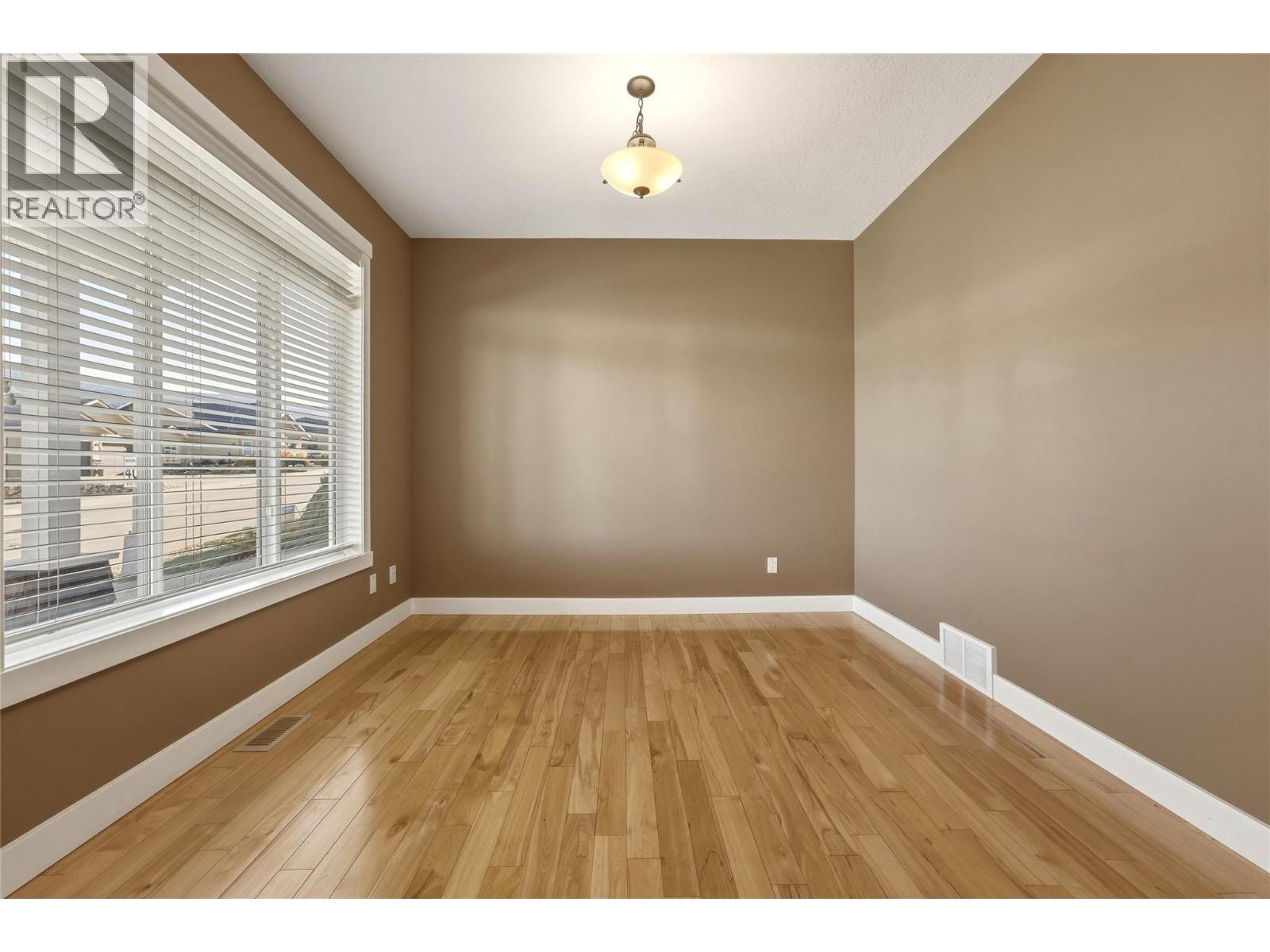 479 Middleton Way - 6