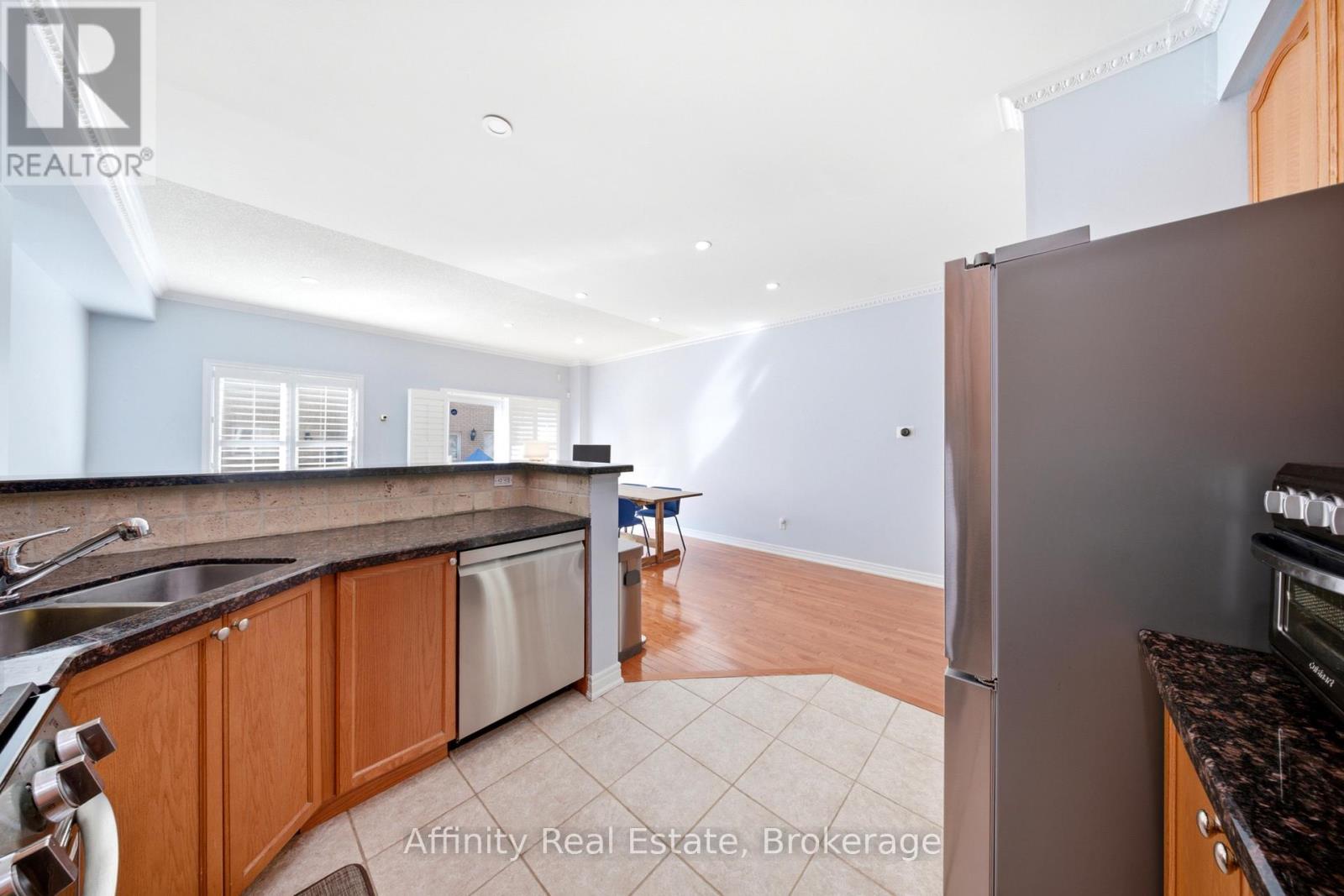 6 PURPLE FINCH COURT - 20