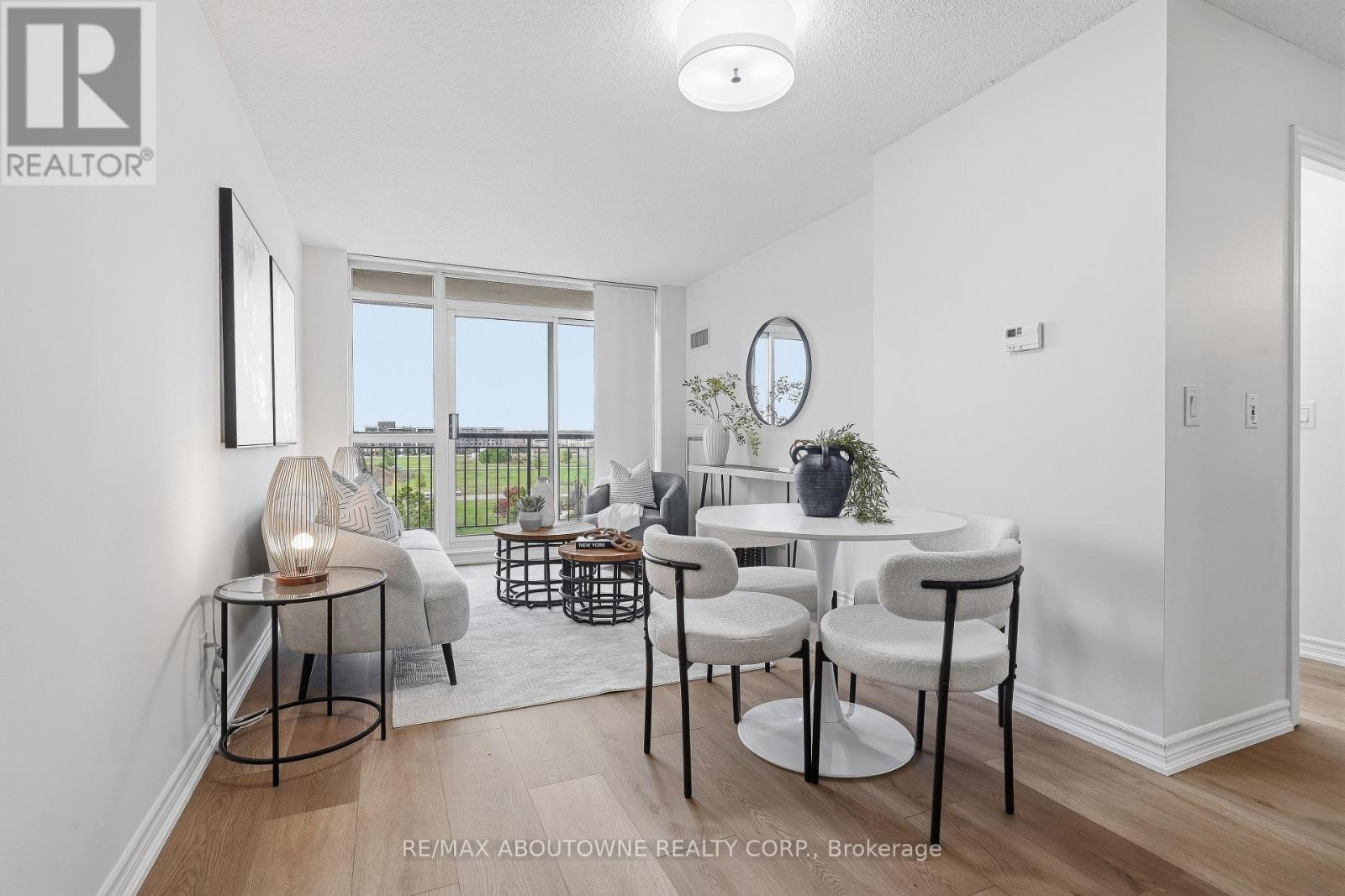 #709 2391 CENTRAL PARK DRIVE - 6