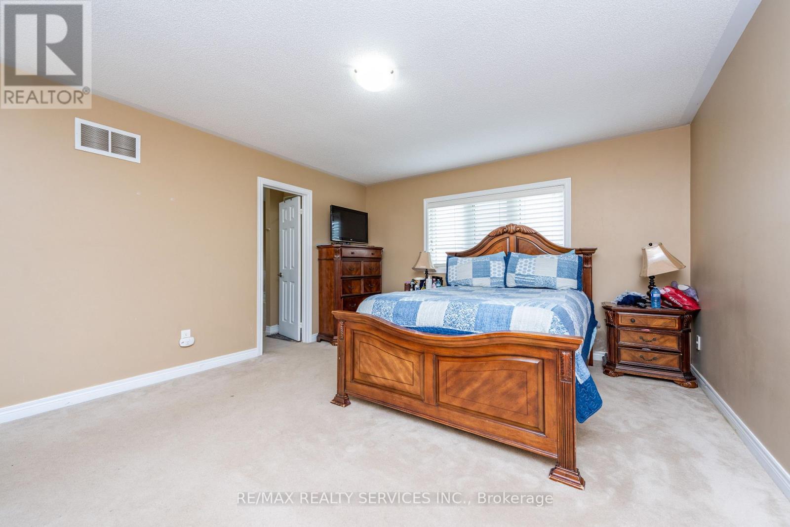 59 Beachville Circle — photo 30