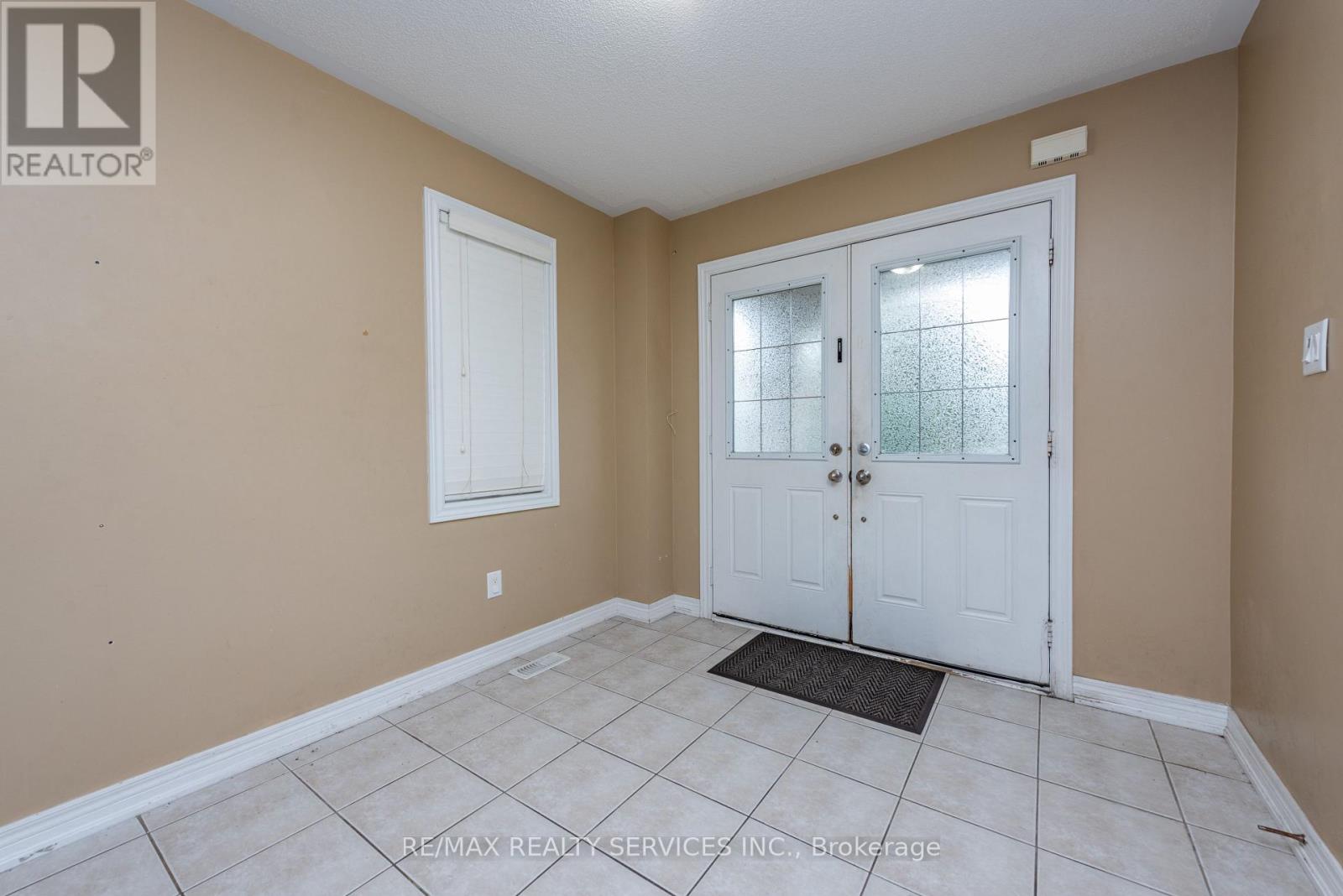59 Beachville Circle — photo 33
