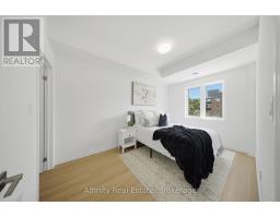 10 - 2 Slessor Boulevard, Grimsby, ON L3M5J4 Photo 24