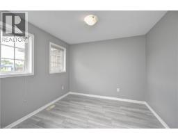 103 Blackbird Circle, Cambridge, ON N3C0A9 Photo 32