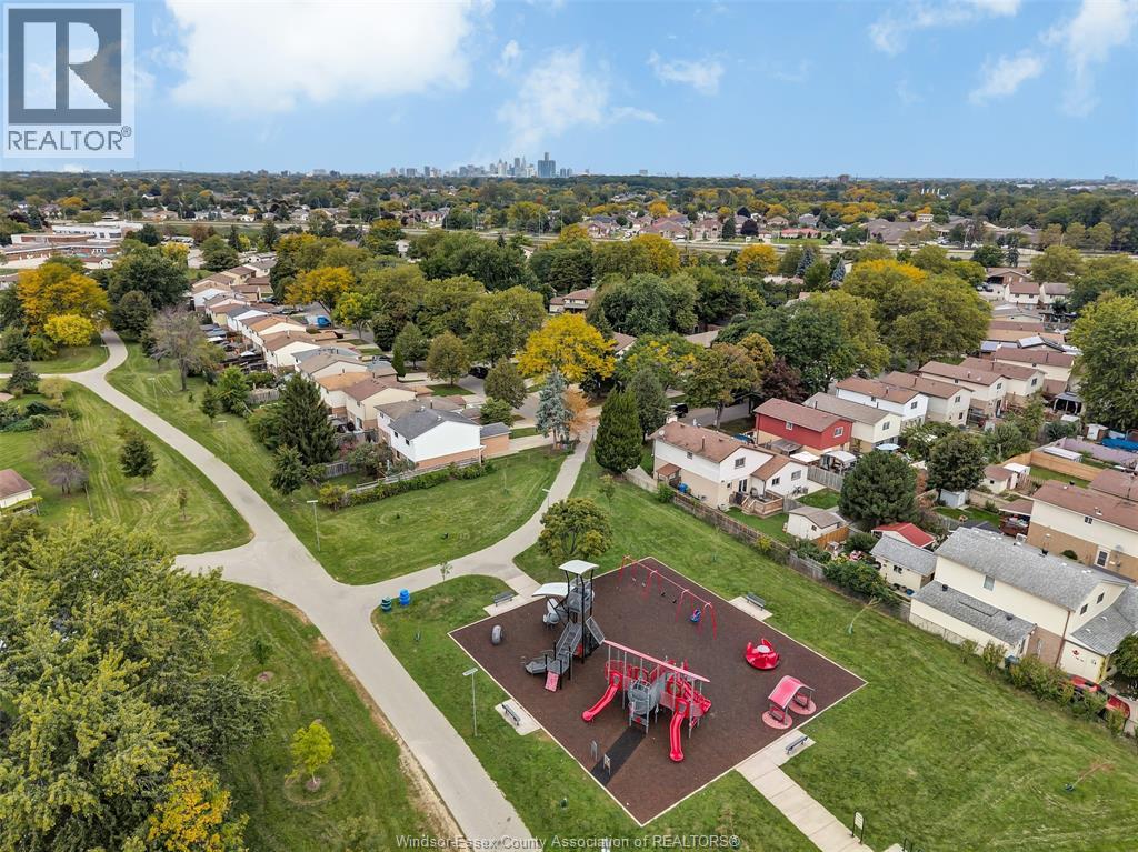 3090 FAIRLANE - Image 31