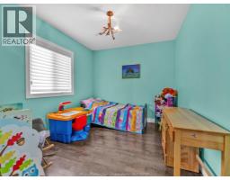 211 Robson, Leamington, ON N8H5R2 Photo 22
