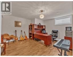 211 Robson, Leamington, ON N8H5R2 Photo 33