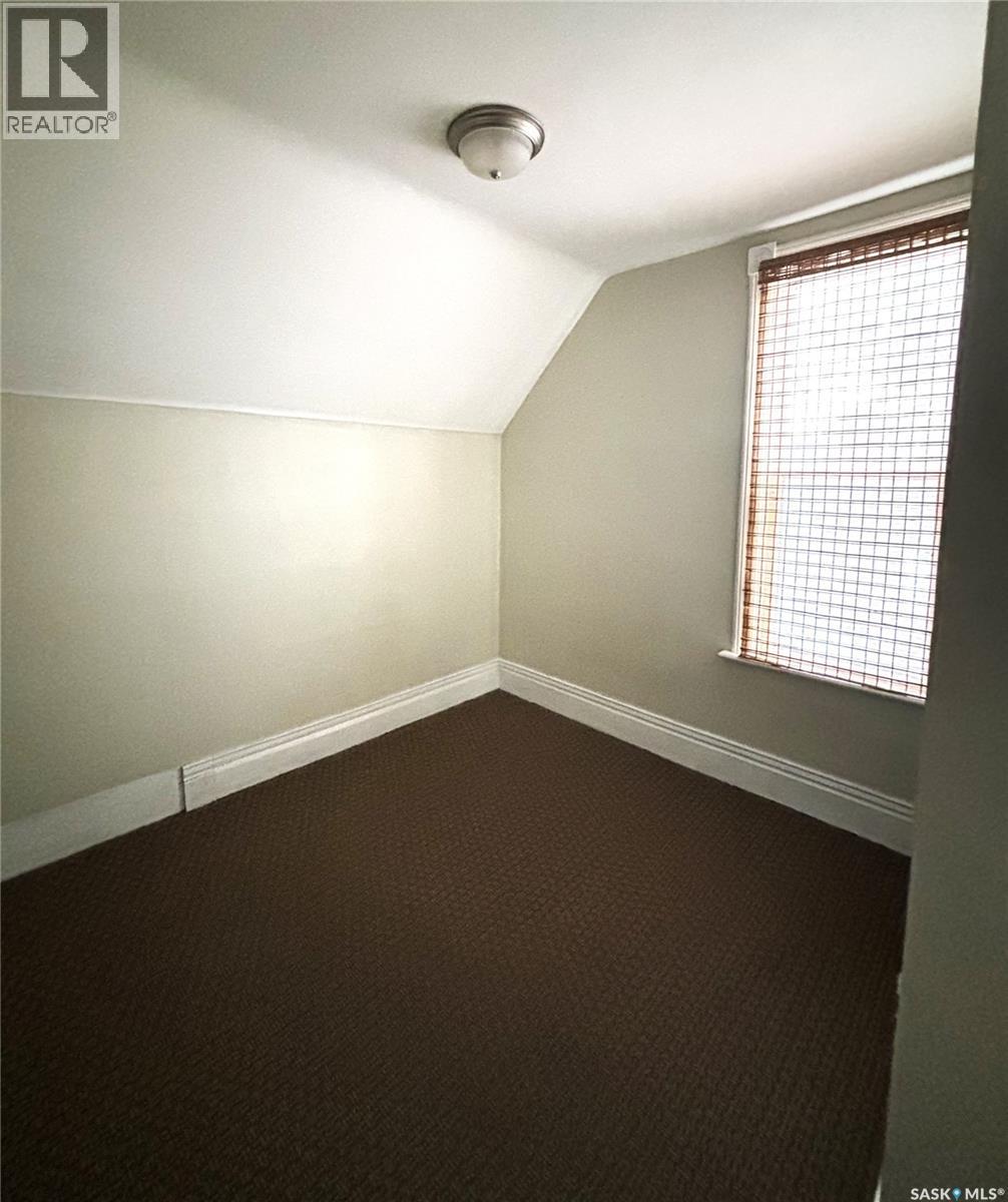 334 10th STREET E - 14