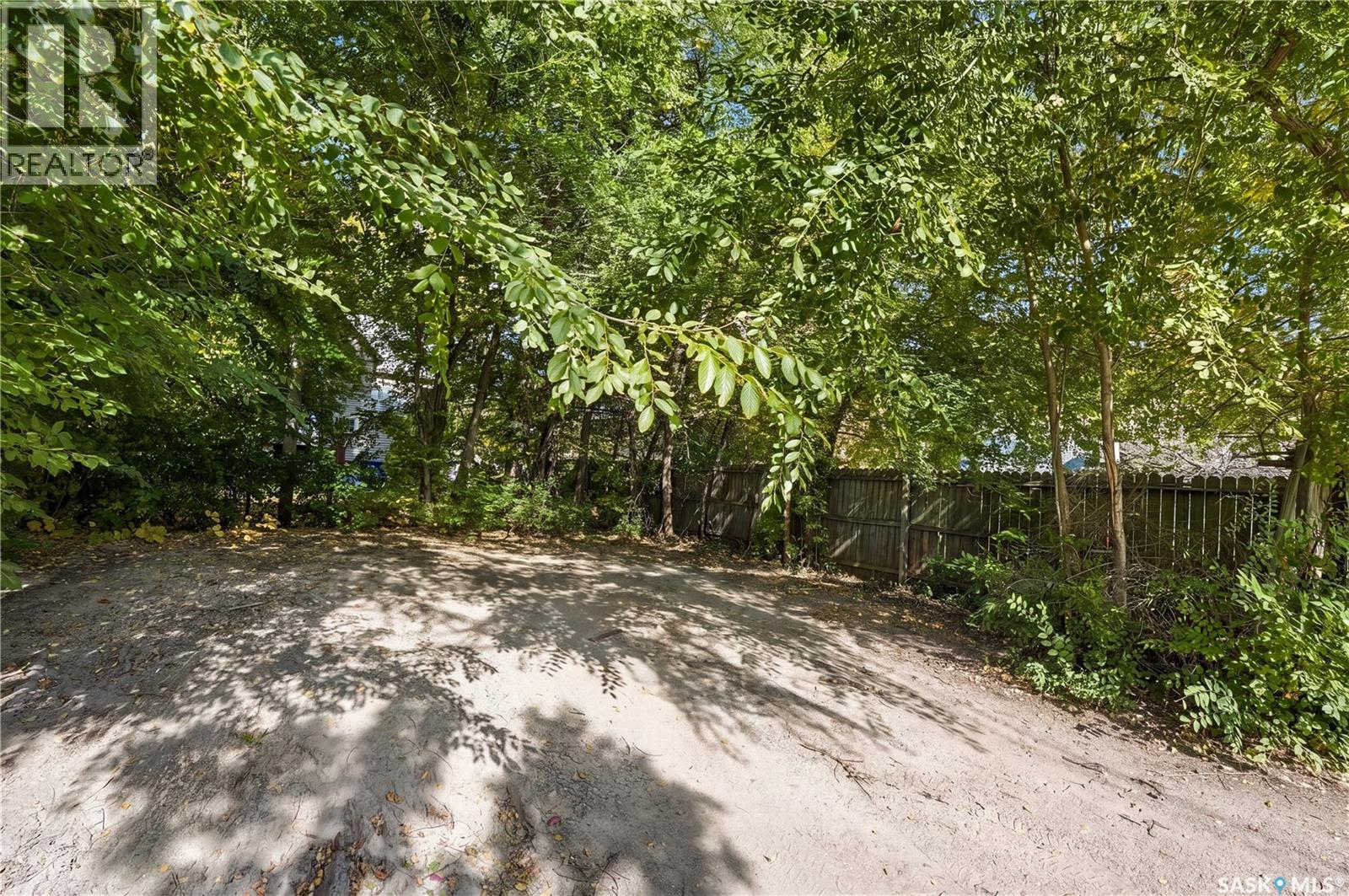 334 10th STREET E - 18