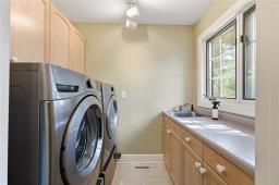 500 Laidlaw Boulevard, Winnipeg, MB R3P0K9 Photo 34