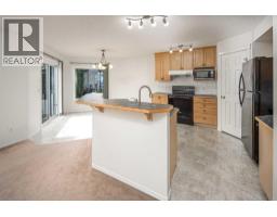 3pc Bathroom - 112 Everridge Drive Sw, Calgary, AB T2Y4R4 Photo 9