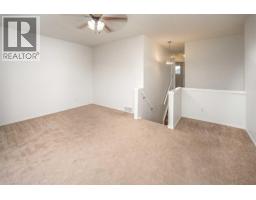 112 Everridge Drive Sw, Calgary, AB T2Y4R4 Photo 16