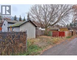 1026 Hillside Avenue, Chase, BC V0E1M0 Photo 17