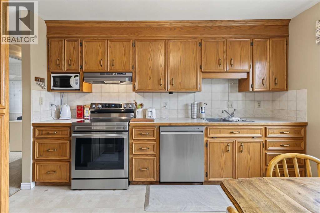 148 Marwood Circle NE - 10