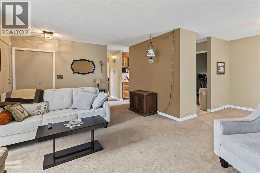 148 Marwood Circle NE - 6