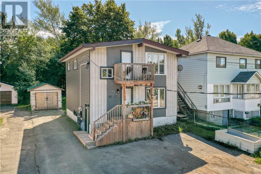 755 Ontario Street - 29