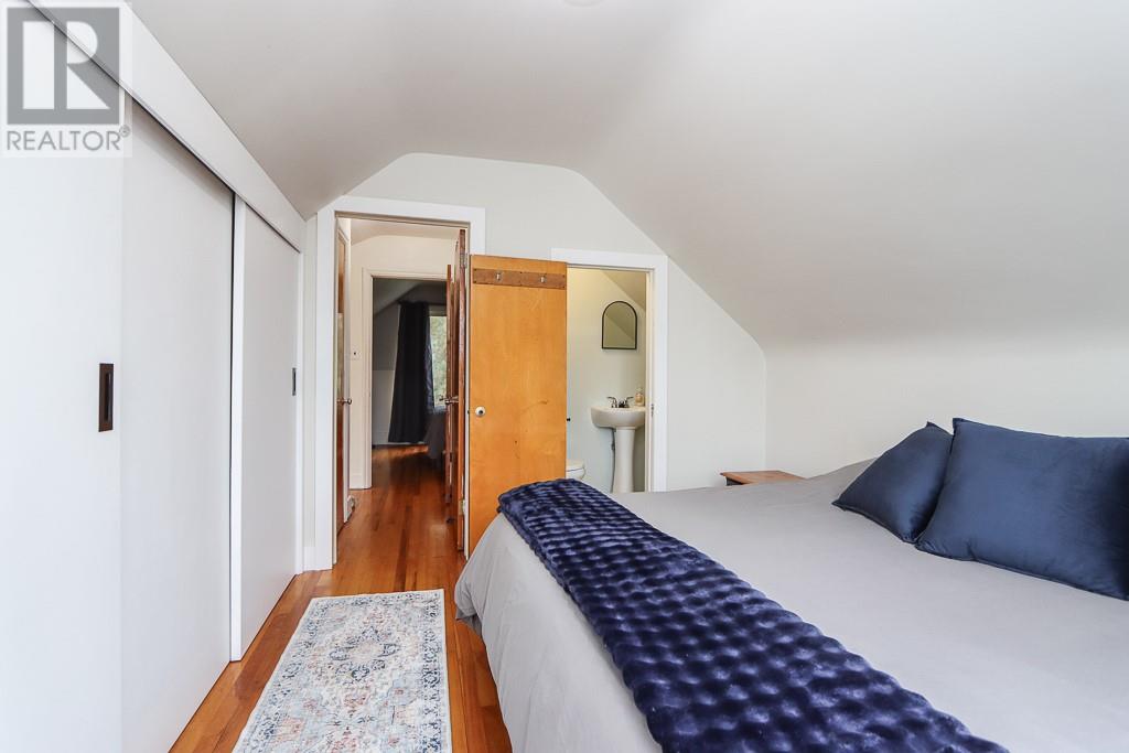 570 Main - 19