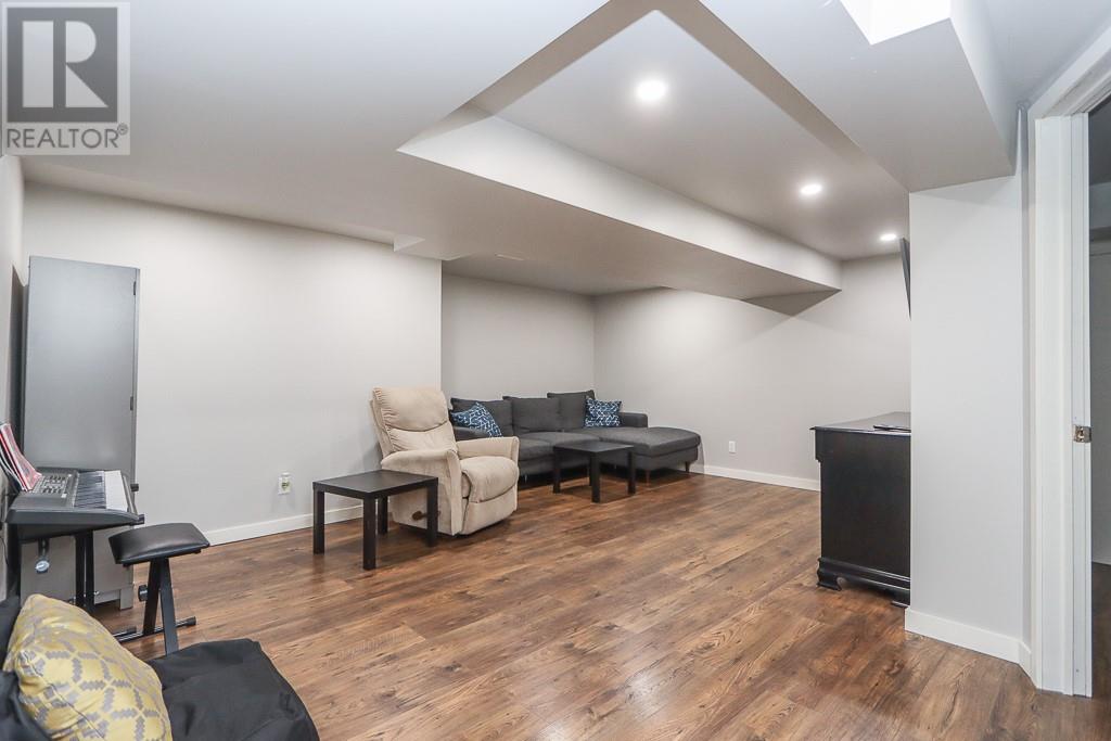 570 Main - Image 25