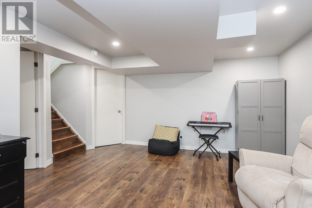 570 Main - 27