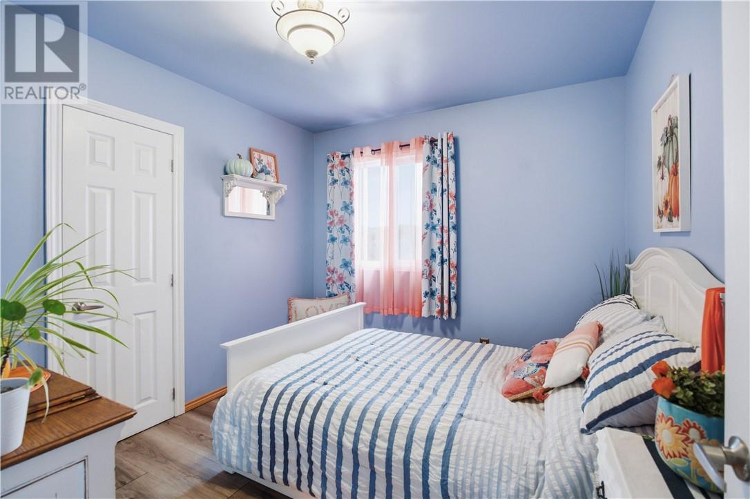 7141 Hwy 17 E - Image 12