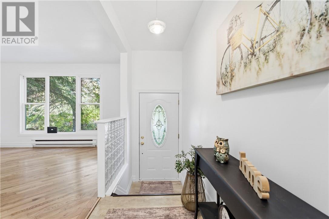 928 Beverly - 2