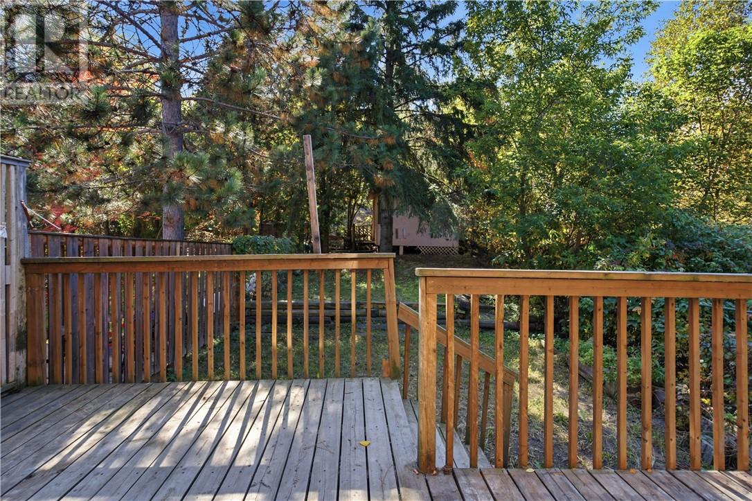 928 Beverly - Image 30
